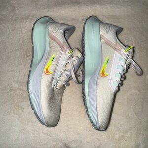 Women’s Nike Pegasus 37 Size 6.5